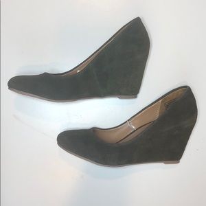 Army Green Wedges